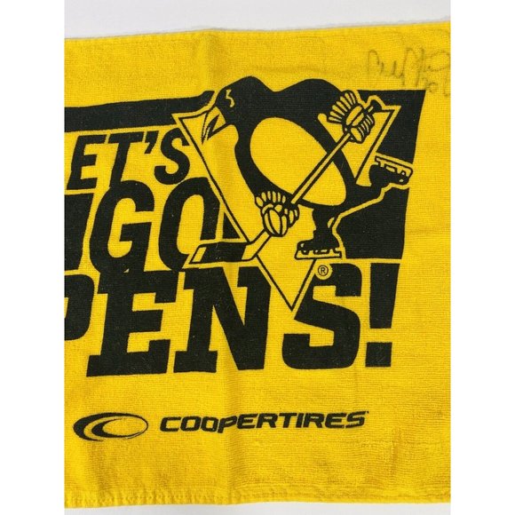 Pittsburgh Penguins Gold Rally Towel Autographed Signed #20 Colby Armstrong Pens - Picture 4 of 11